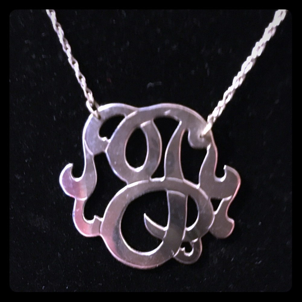 Jennifer Zeuner J sterling silver necklace, EUC 💖